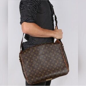 Louis Vuitton Shoulder/Crossbody Bag Abbesses Messenger